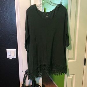 Forest green quarter sleeve top